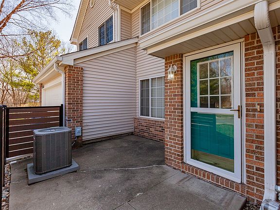 3rd image of 1035 68th St Unit 7