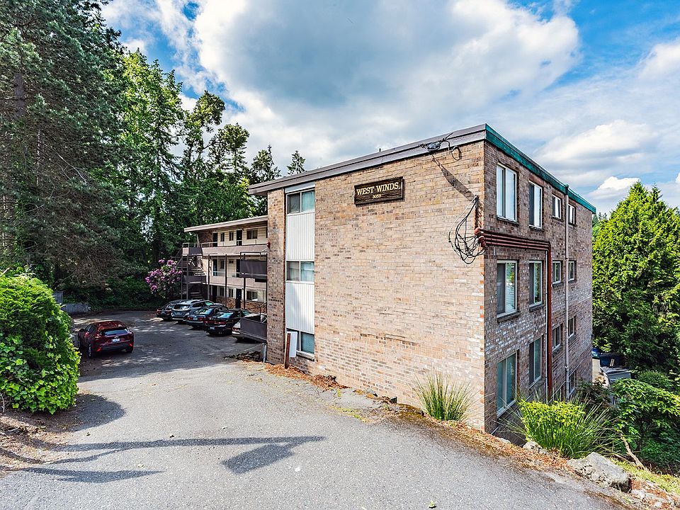 2nd image of 3059 Island Crest Way #15