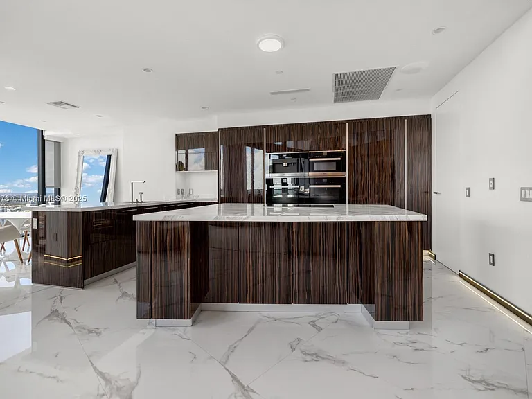 18555 Collins Ave #4603 — Photo 9