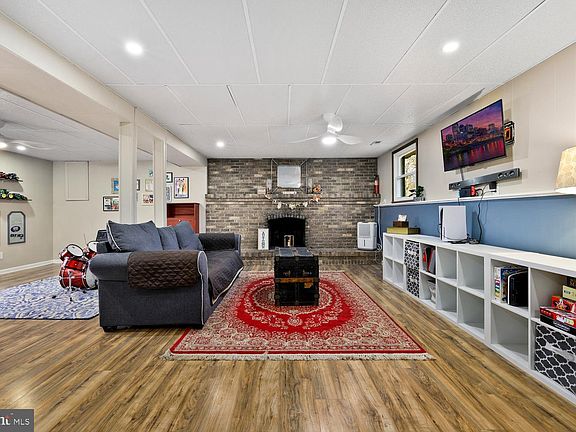 5th image of 1404 Beetree Ct