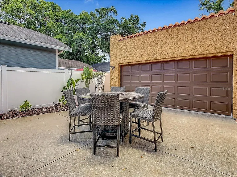 220 W Minnehaha St — Photo 53