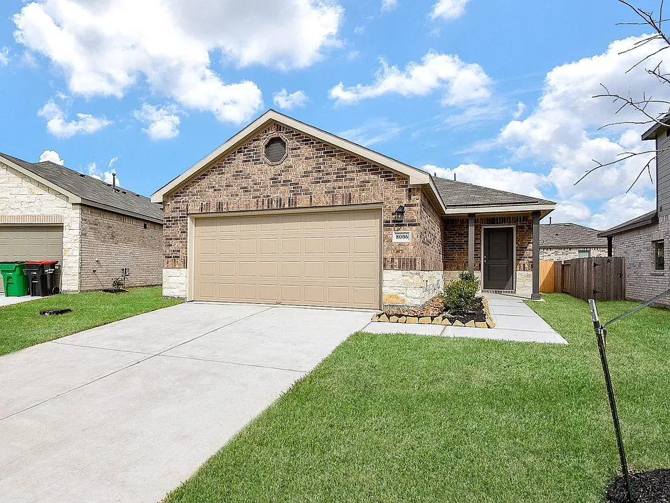 8006 Camphor Ct