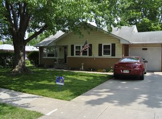 7421 Starr St, Lincoln, NE 68505