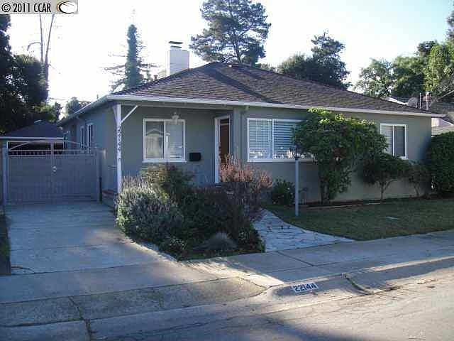 1st image of 22144 Earl Dr