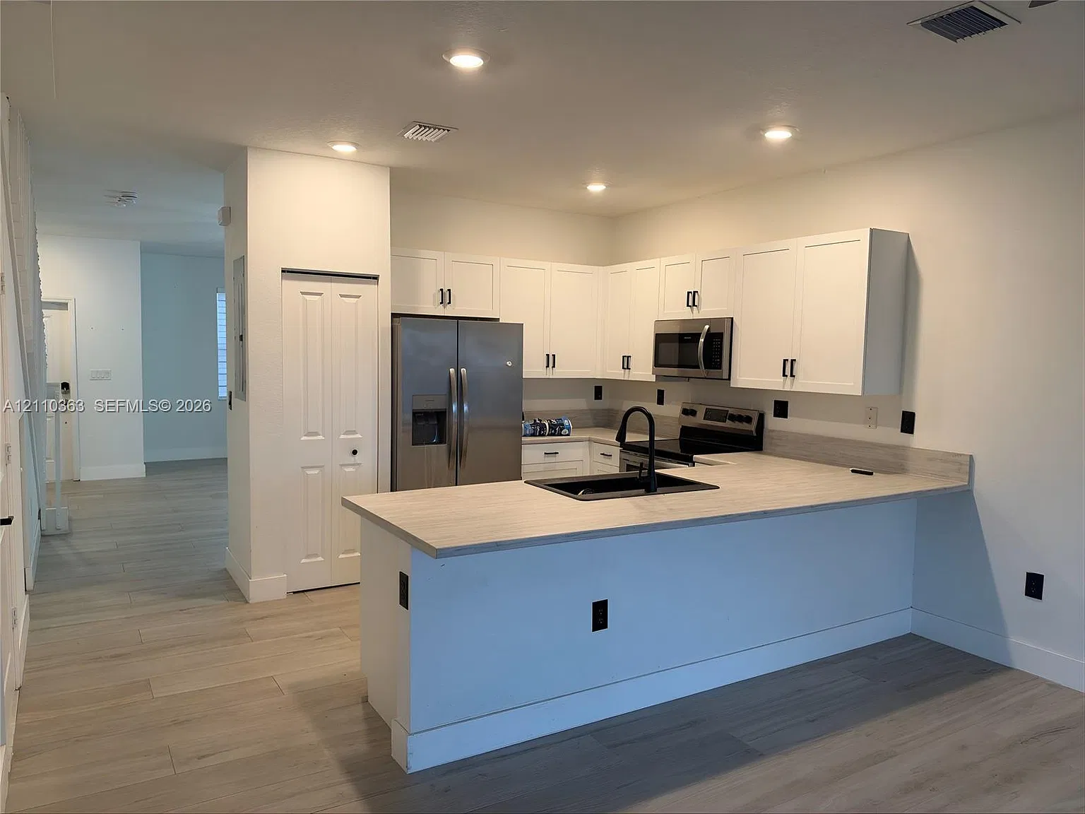 Bowtie Subdivision — Photo 3