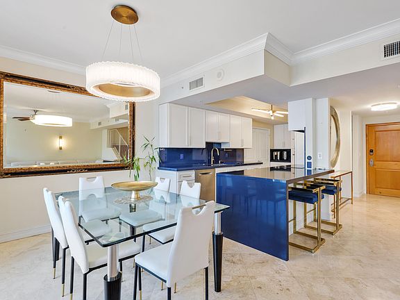 3rd image of 99 SE Mizner Boulevard #Ph43