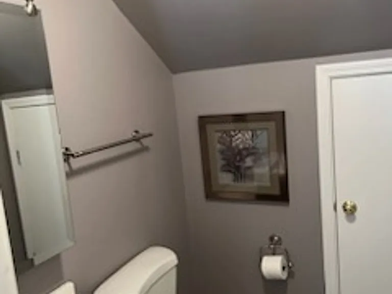 120 W Walnut St — Photo 2