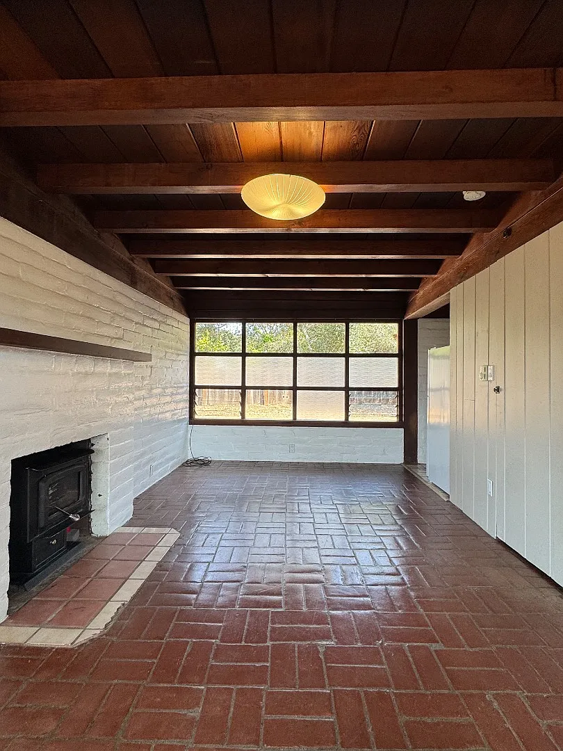 72 Laureles Grade Rd — Photo 2