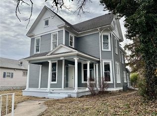 1410 Broadway Ave, Parsons, KS 67357