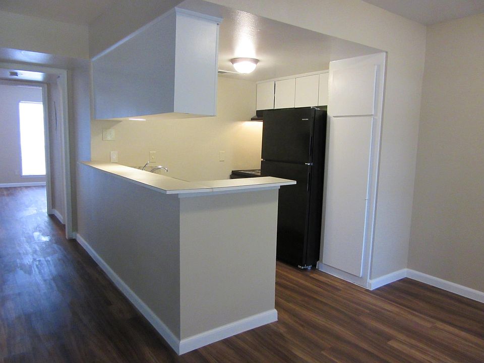 1st image of 3613 Dexter Ave #B-18