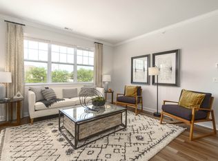 Huntley Manor, Novi, MI 48375