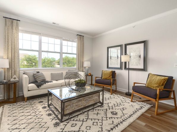 41745 Midtown Cir #20-206