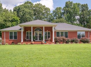 130 Fairway Cir, Loretto, TN 38469