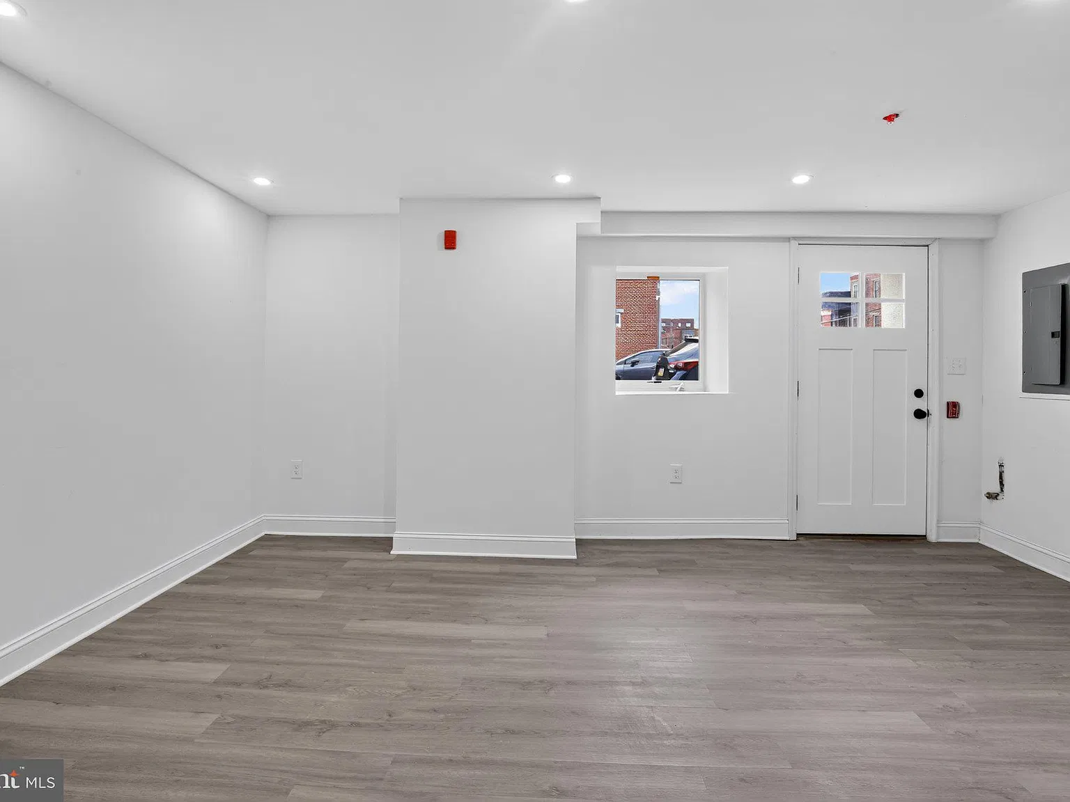 4623 Sansom St — Photo 3