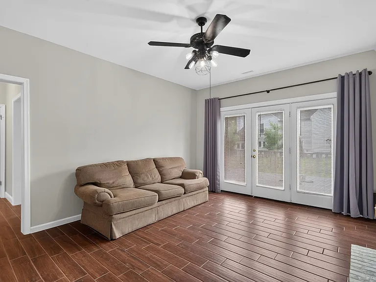898 Gunston Ct — Photo 14