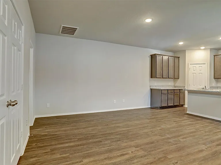 409 S 12th St #B — Photo 3