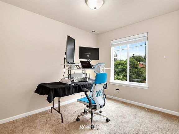 Second bedroom. Perfect as work from home office or kid's bedroom.