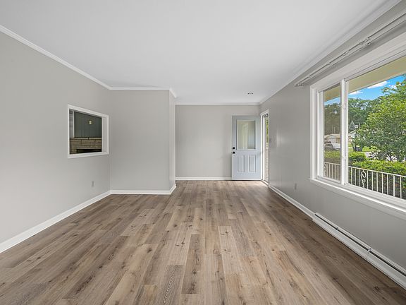 5th image of 3217 Glencairn Dr