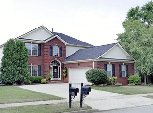 3156 Caversham Park Ln, Lexington, KY 40509