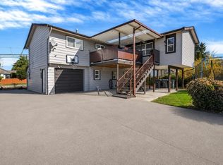 18240 64th Ave, Surrey, BC V3S 8A7