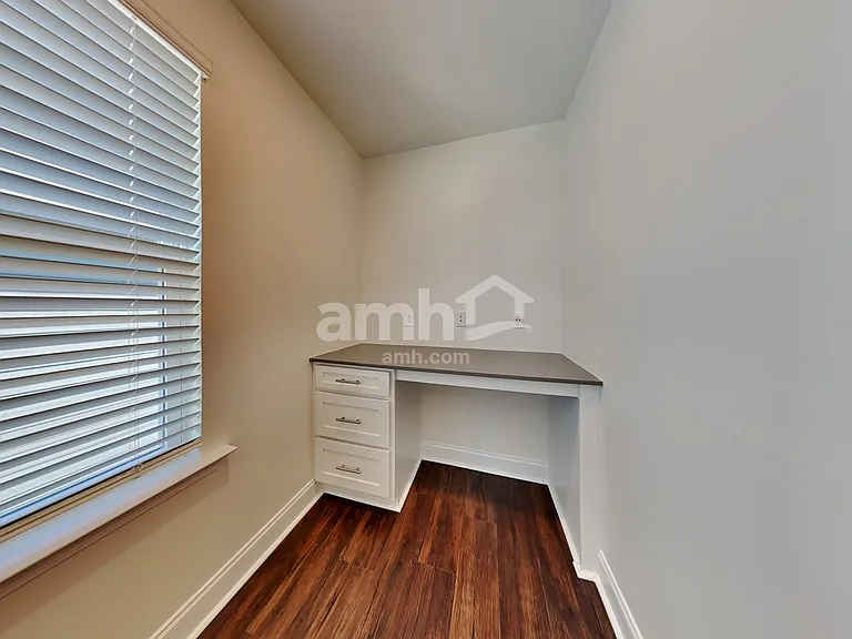 528 Plumeria Ln — Photo 9