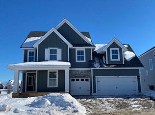 6427 Red Cedar Dr, Chaska, MN 55318
