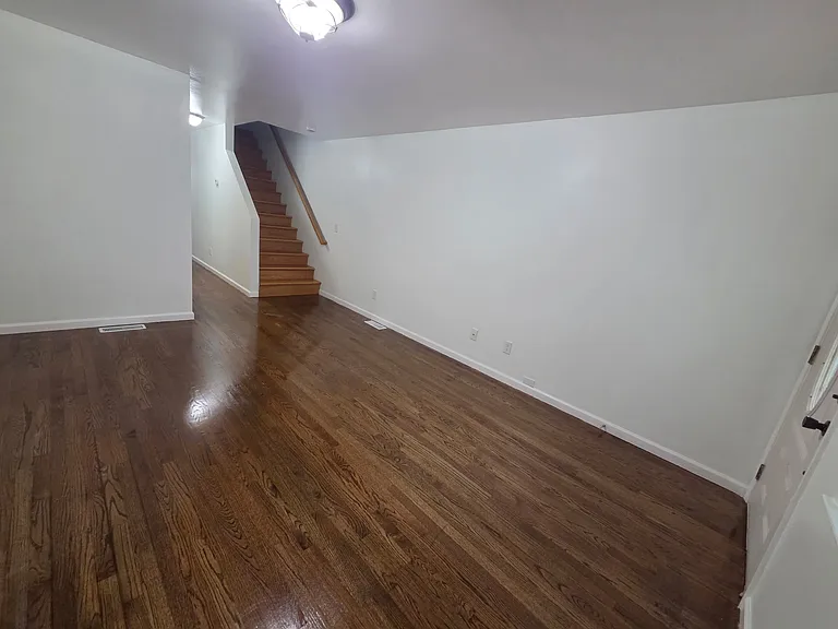 5 Stone Ave #1 — Photo 13