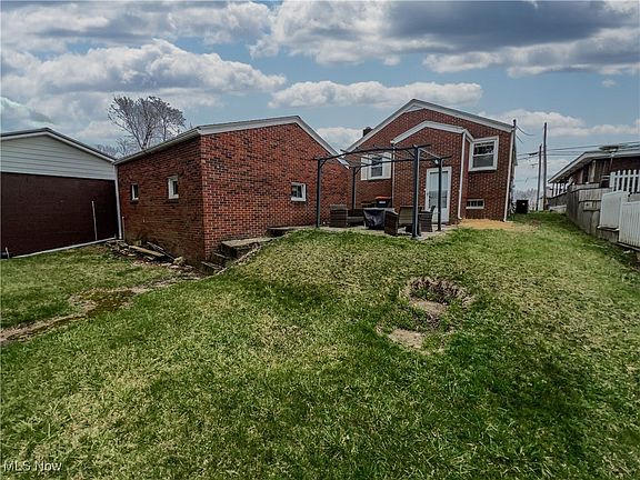 3rd image of 644 9th Ave
