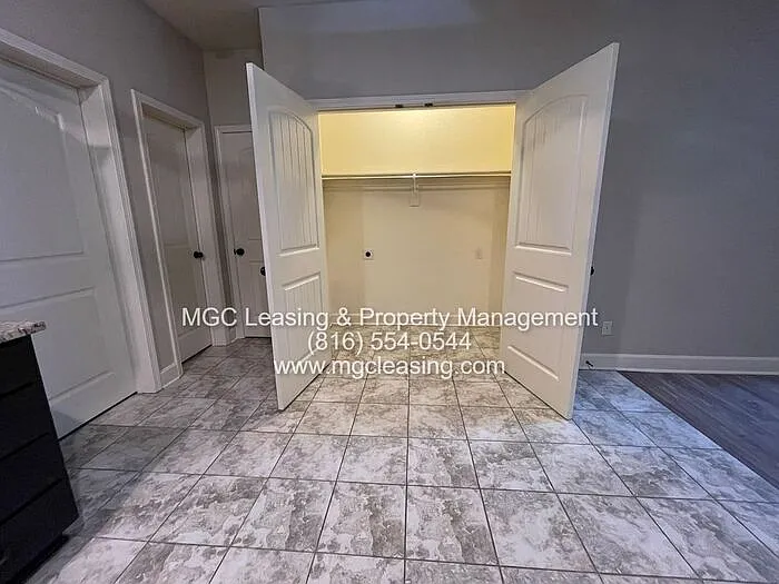 2122 SW Timbertrace Ln — Photo 9