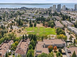 15313 19th Ave #212, Surrey, BC V4A 1X6