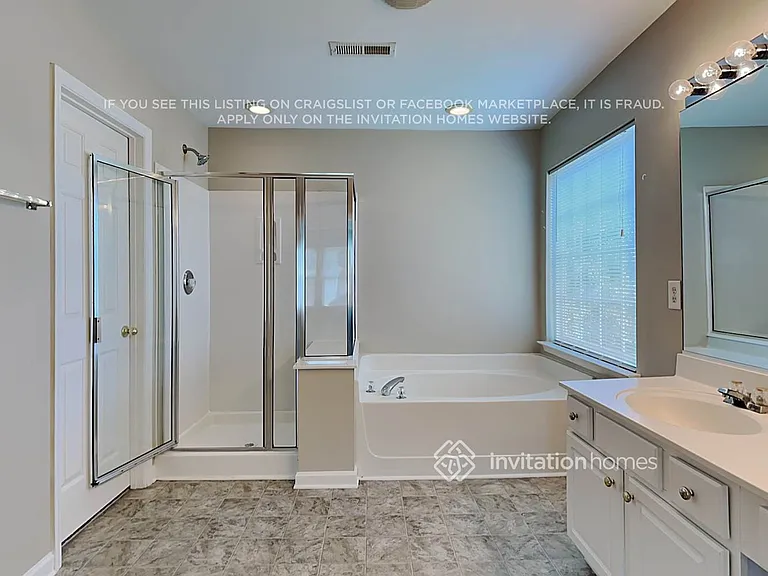 1460 Cantwell Ct — Photo 14