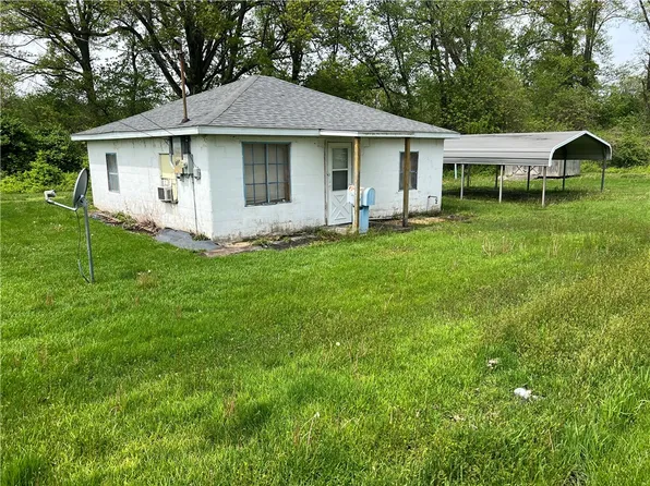 702 W Mulberry St, Robinson, IL 62454