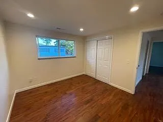 120 E Clark St — Photo 11