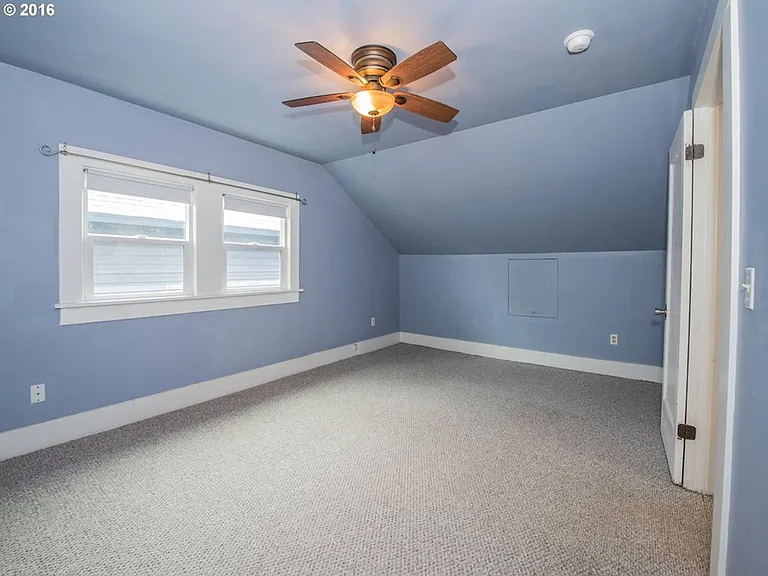 6711 N Albina Ave — Photo 12