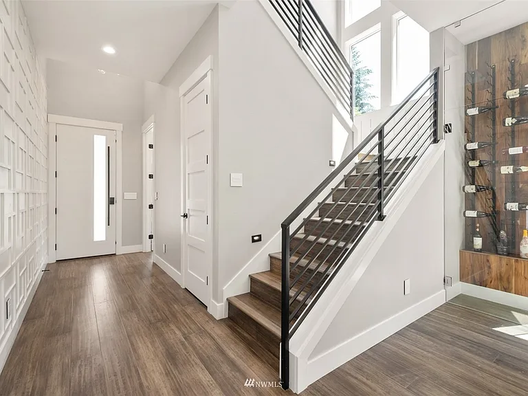 823 218th Ave NE — Photo 13