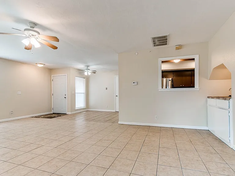 504 N Davis Ave — Photo 16