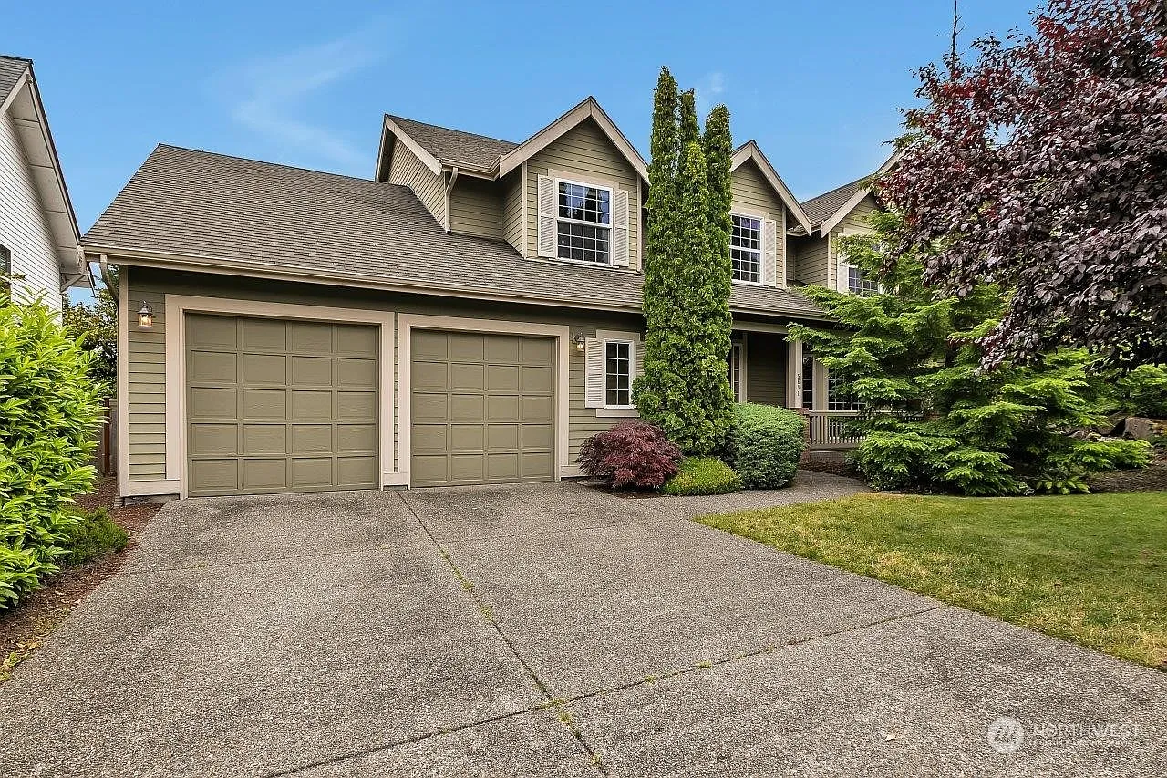 5631 Elizabeth Loop SE photo 1
