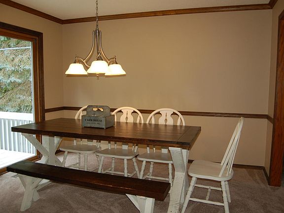5th image of 4376 Glen Hollow Dr