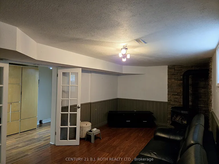105 Chieftain Cres — Photo 8