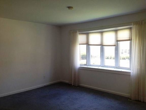 Living Room w/ Bay Window