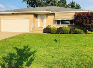 4737 Brook Ln, Brooklyn, OH