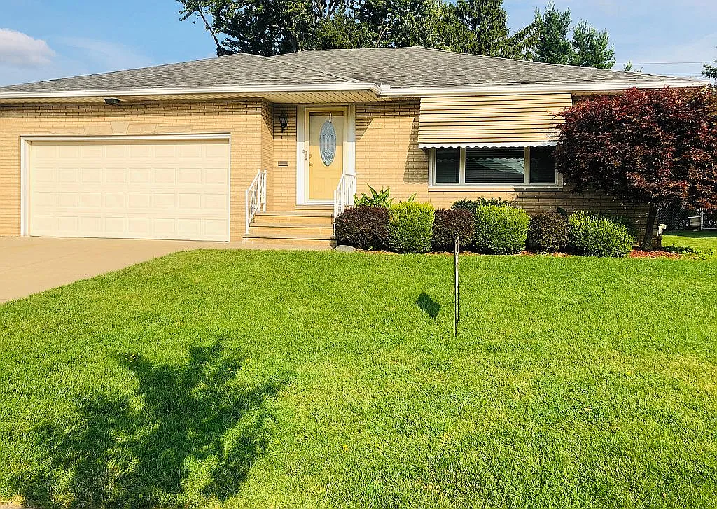 4737 Brook Ln photo 1