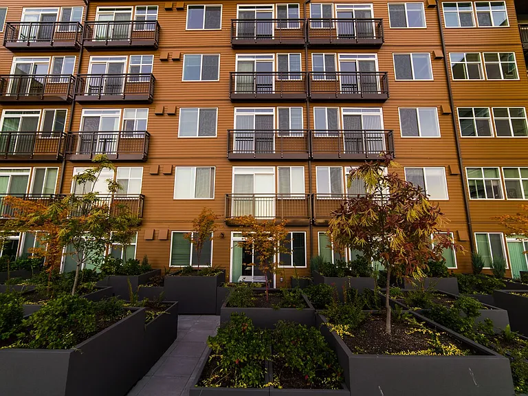 123-4th Apts — Photo 25