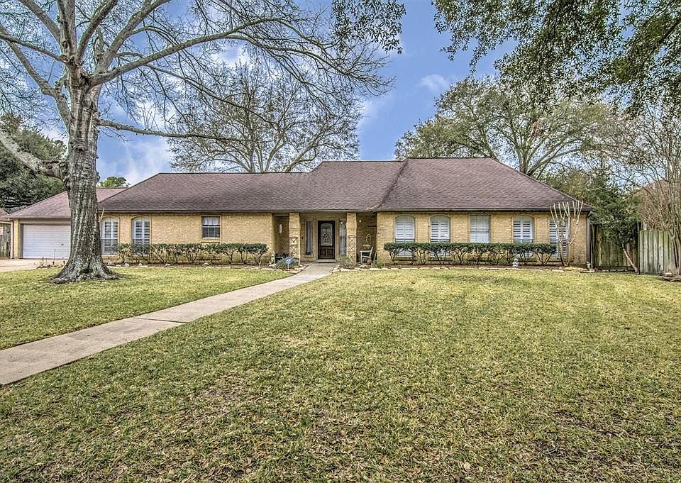 1st image of 22723 Royal Arms Ct