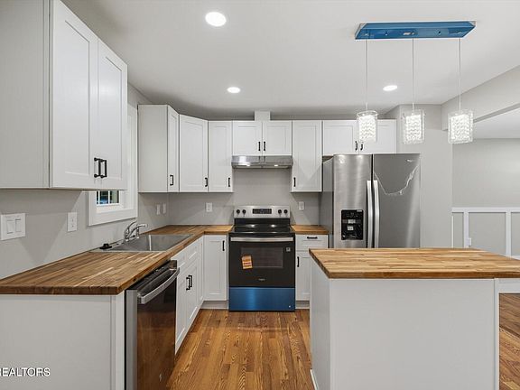 4th image of 3220 Wilson Ave