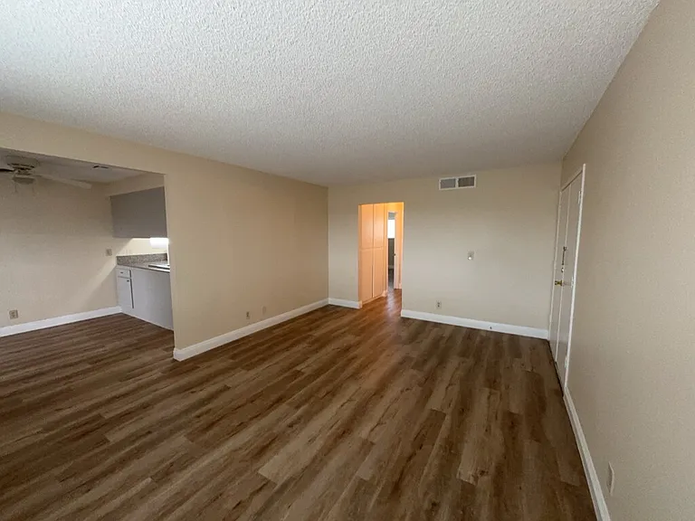2753 Kline Cir #4 — Photo 6