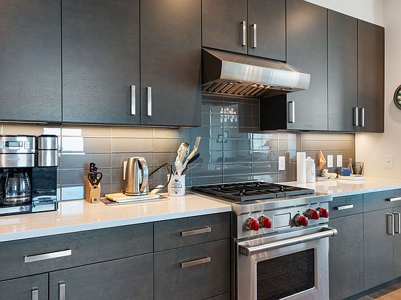 5th image of 222 West Ave Unit 2612