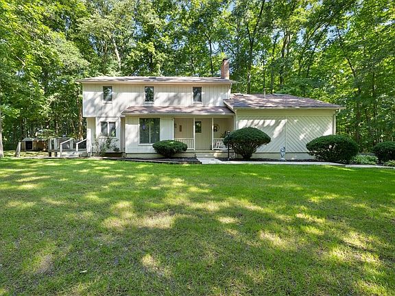 2nd image of 678 Winding Ridge Ln