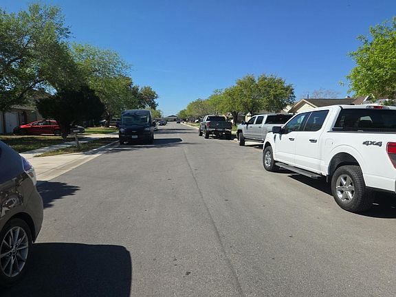 4th image of 5822 Crestwood Dr