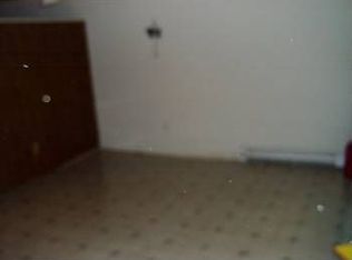 1040 Buttonwood St, Reading, PA 19604